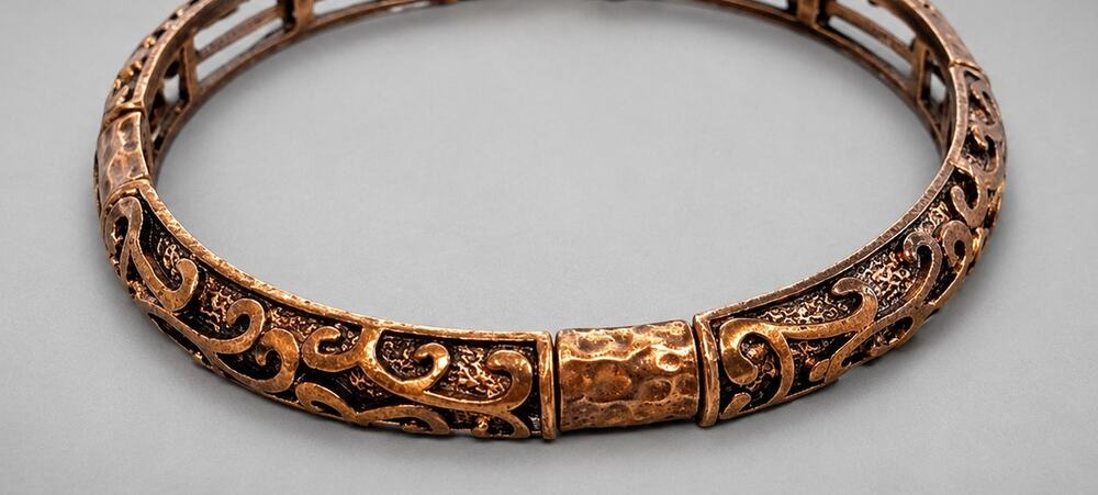 Ornate Copper-tone stretch bracelet Textured pattern, bright gbr-12